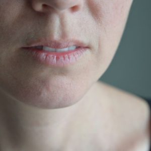 labios finos