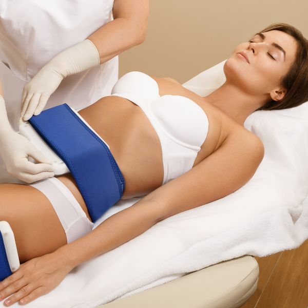 quitar grasa abdominal mujer tratamiento con coolsculpting elite