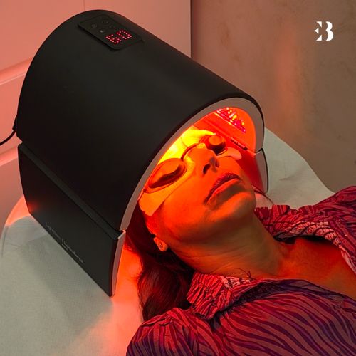 Antiinflamatorio con luz led. Paciente Carmen Alcayde EB