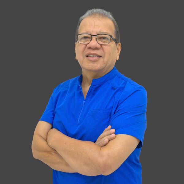 Dr Orly Vega en medicina estética equipo EB